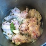 鶏肉とにんにくのハーブ煮込み